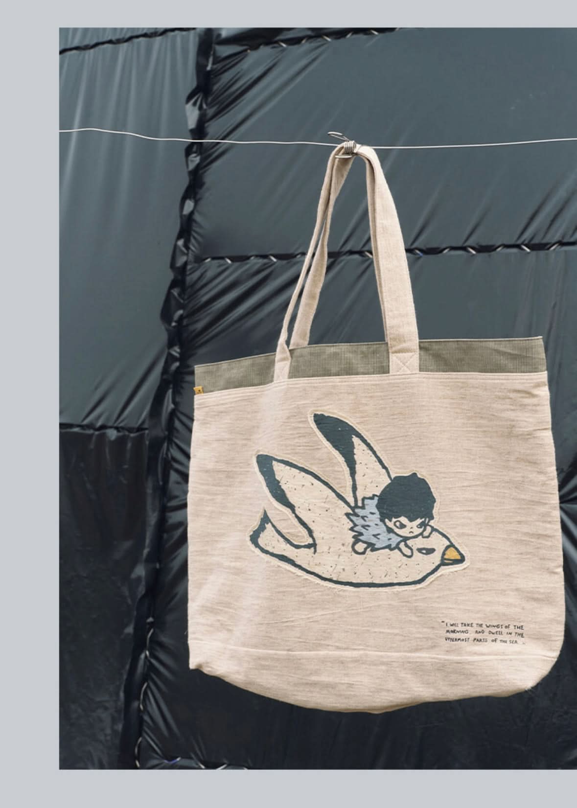 Hirono Living Wild Road Traceler Series Tote bag - toptoylands