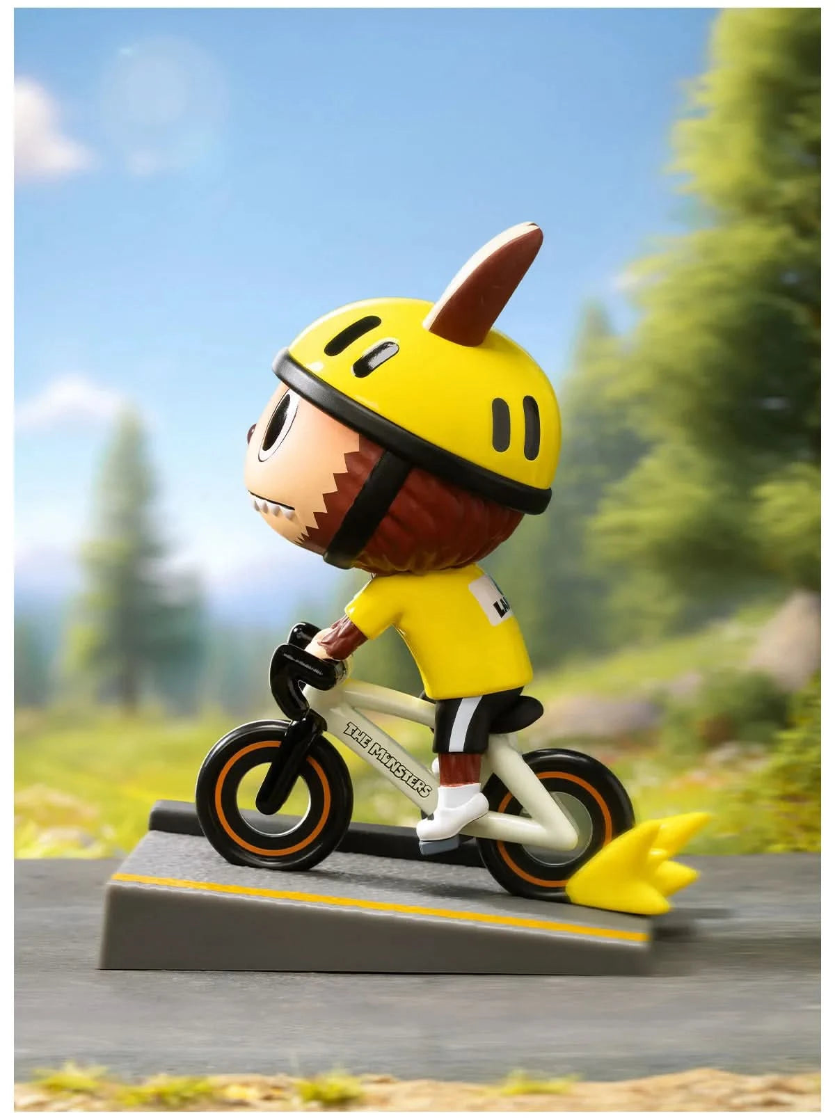 LABUBU Sommerfahrt Figur